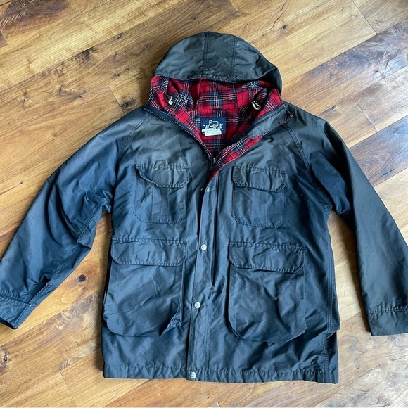 Vintage Woolrich Hooded Chore Jacket with Plaid Lining - Picture 5 of 16